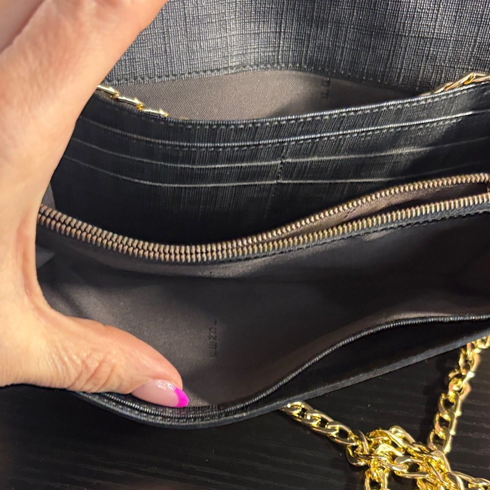 Fendi Charcoal wallet and unbranded Gold Chain - Picture 7 of 17